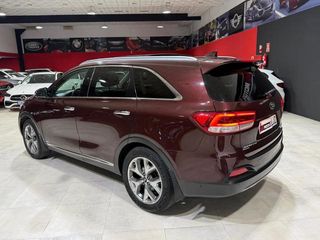 Kia Sorento 2.2 CRDi Emotion Auto 4x4 (Pack Luxury) 147 kW (200 CV)