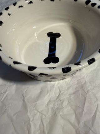 Ciotola in ceramica per cani bianca e nera