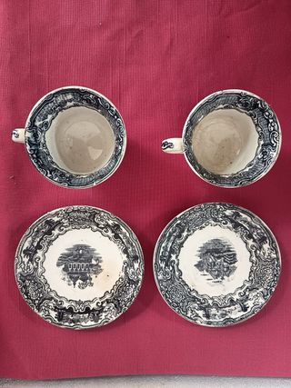 Tazas y platos La Cartuja