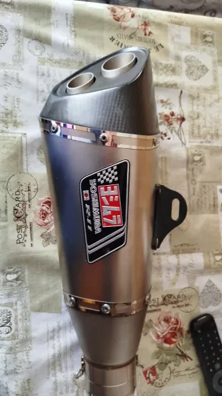 Escape Yoshimura R11 Doble Salida