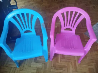 Lote 2 Sillas Plástico Niños Azul y Rosa