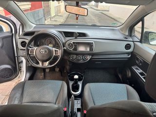 Toyota Yaris 2012