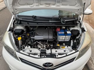 Toyota Yaris 2012