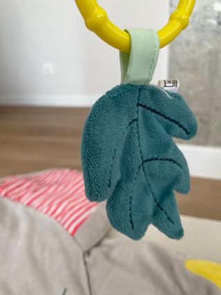 Alfombra de actividades para bebé elefante