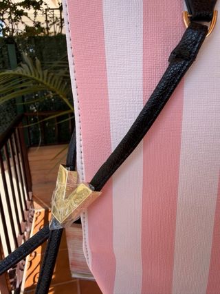 Bolso rayas Victoria's Secret rosa y blanco