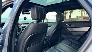 Range Rover Velar 240D R-Dynamic