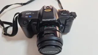 Cámara Olympus OM101 Power Focus.