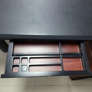 Escritorio de oficina madera y metal