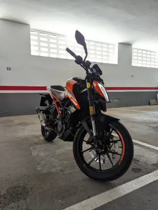 KTM Duke 125