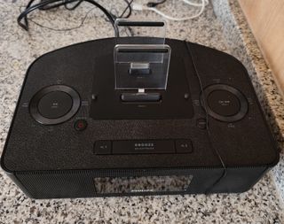 Radio Despertador Philips Dual Dock AJ7260D/12