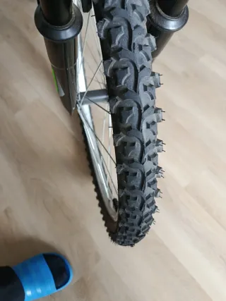 Bicicleta Neon Negra y Verde