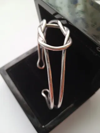 Pulsera nudo plata antigua