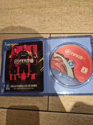 PS4 (PlayStation 4) + 6 Juegos