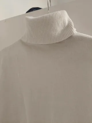 Jersey cuello alto blanco