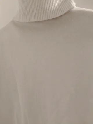 Jersey cuello alto blanco