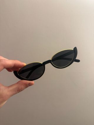 Occhiali da sole Y2k neri e oro