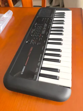 Teclado Yamaha PSS-ASO + funda