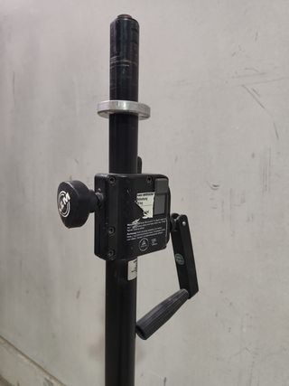 4 x Trípodes K&M 246/1