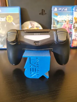 PS4 Slim 1TB  13.02+ Mandos + Juegos