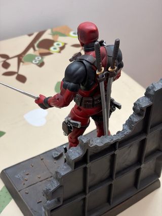 Figura Deadpool con Accesorios