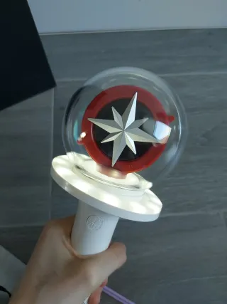 Lightstick Stray Kids pracicamente NUEVO