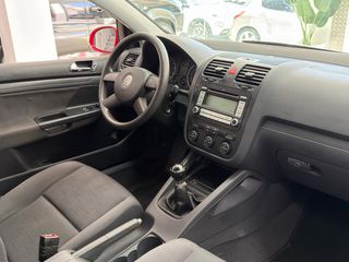 Volkswagen Golf 2005