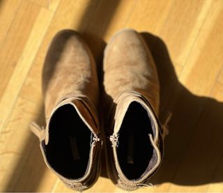 Botines marrones de ante con cremallera