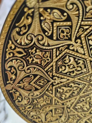 Plato Damasquino artesanal realizado en oro