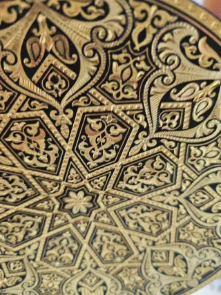 Plato Damasquino artesanal realizado en oro