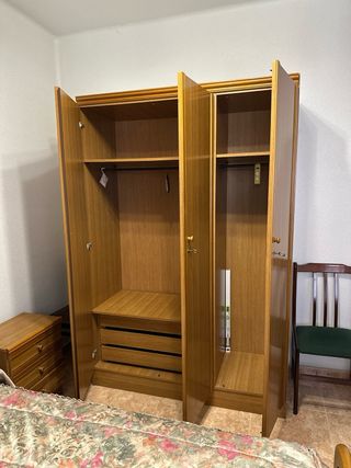 Dormitorio completo madera