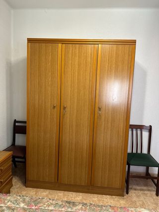 Dormitorio completo madera