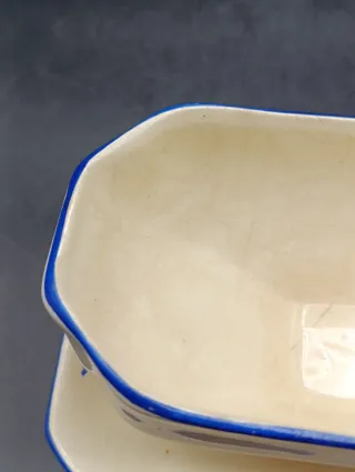 Salsera Cartuja de Sevilla con plato