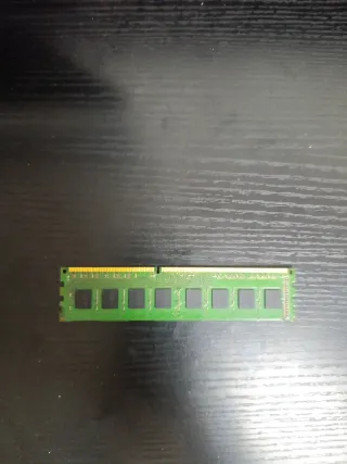 Crucial 8GB DDR3 1600MHz UDIMM RAM