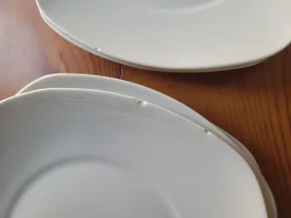 Vajilla de porcelana blanca