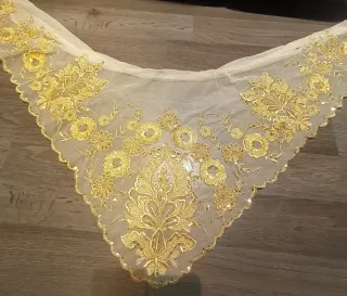 Manteletas Adulto Oro