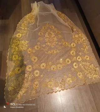 Manteletas Adulto Oro