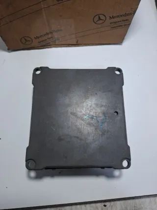 Centralina Mercedes w202 classe C 0185450332
