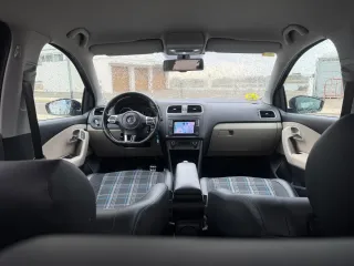 volswagen  polo R-Line 1.6 TDI 2013