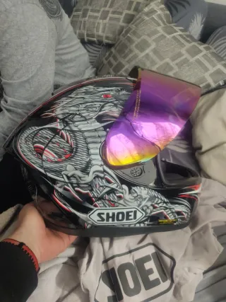 Casco Shoei Modelo: Shoei X-Spirit II (o X-Twelve)