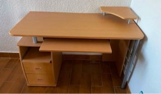 Escritorio madera y metal