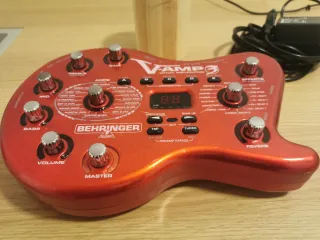 Behringer VAMP3 Amplificador Guitarra Virtual