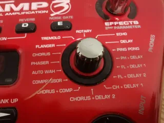 Behringer VAMP3 Amplificador Guitarra Virtual