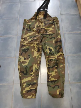 Conjunto militar Chubasquero  Intemperie Talla 46/