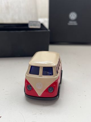 Pendrive USB coche clásico Volkswagen con luces