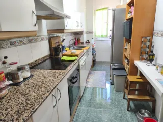 Piso muy soleado todo exterior.