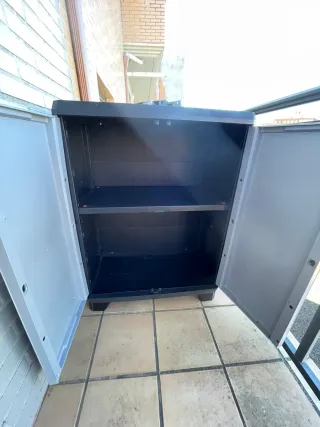 Armario Keter bajo terraza 90x68x39cm