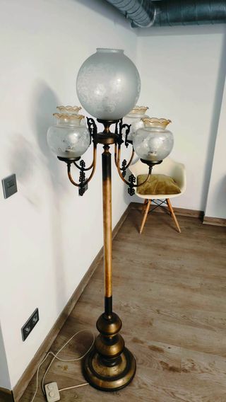 Lampara de pie vintage