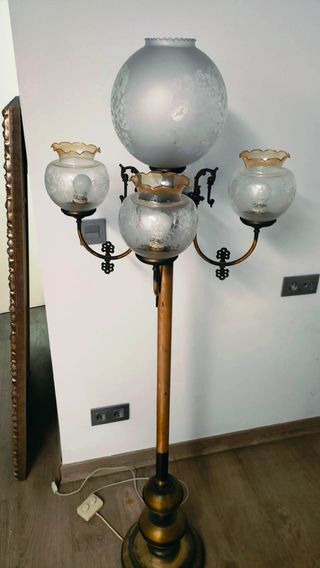 Lampara de pie vintage