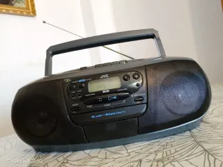 Radio CD JVC RC-QS11