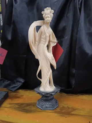 Figuras orientales de colección